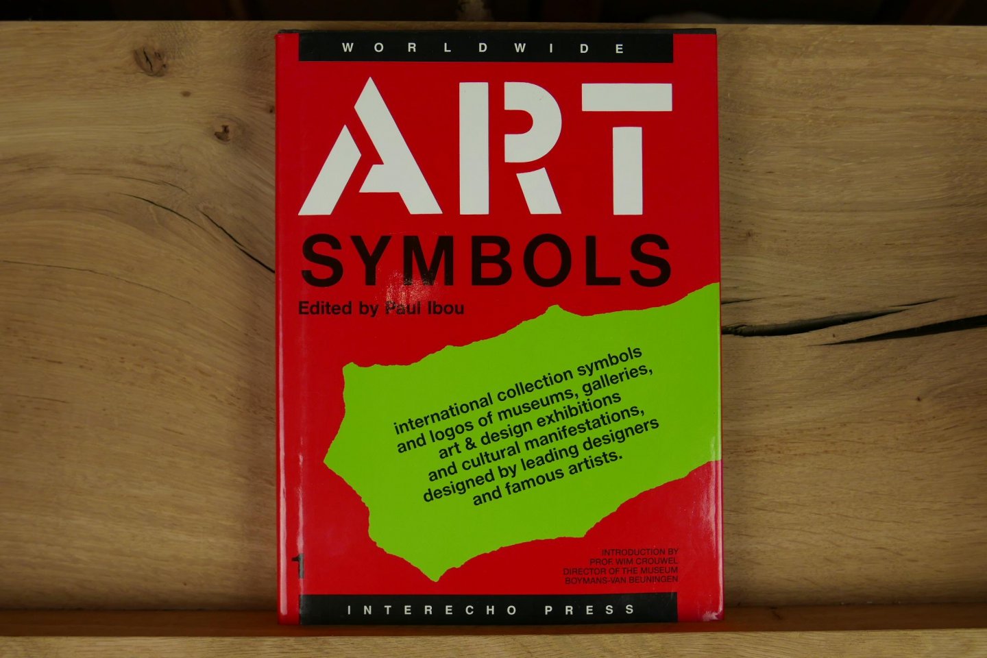Ibou, Paul (red.) - Art-symbols deel 1. International collection of symbols and logos of art & design exhibitions, museums, galleries and cultural manifestations