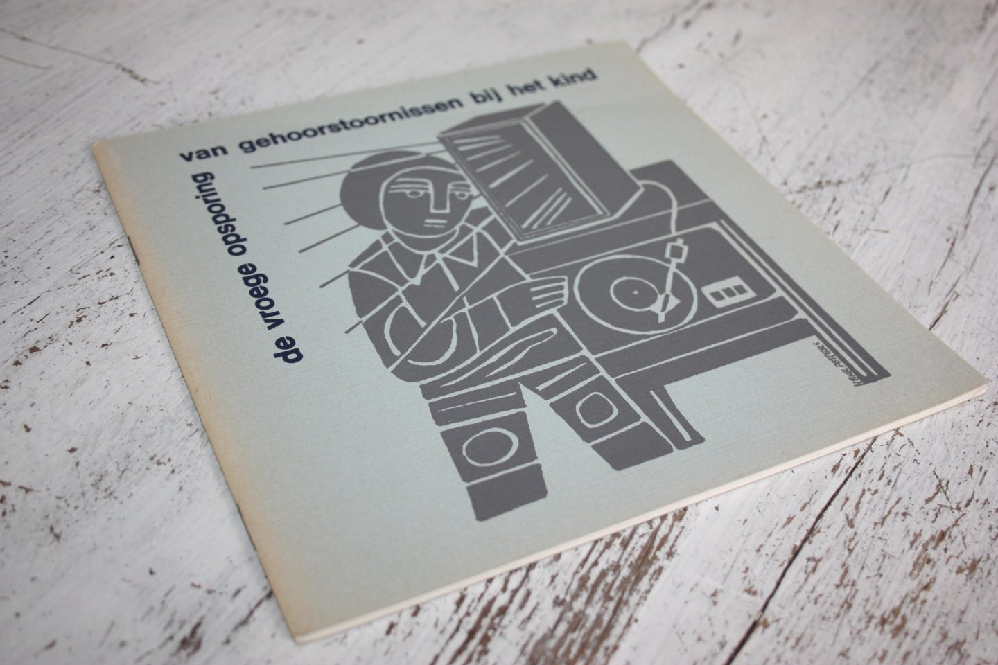 Swaak, dr. A.J. - DE VROEGE OPSPORING VAN GEHOORSTOORNISSEN BIJ HET KIND.