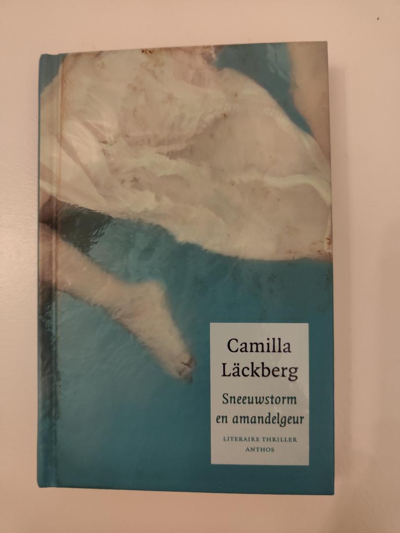 Läckberg, Camilla - Sneeuwstorm en amandelgeur