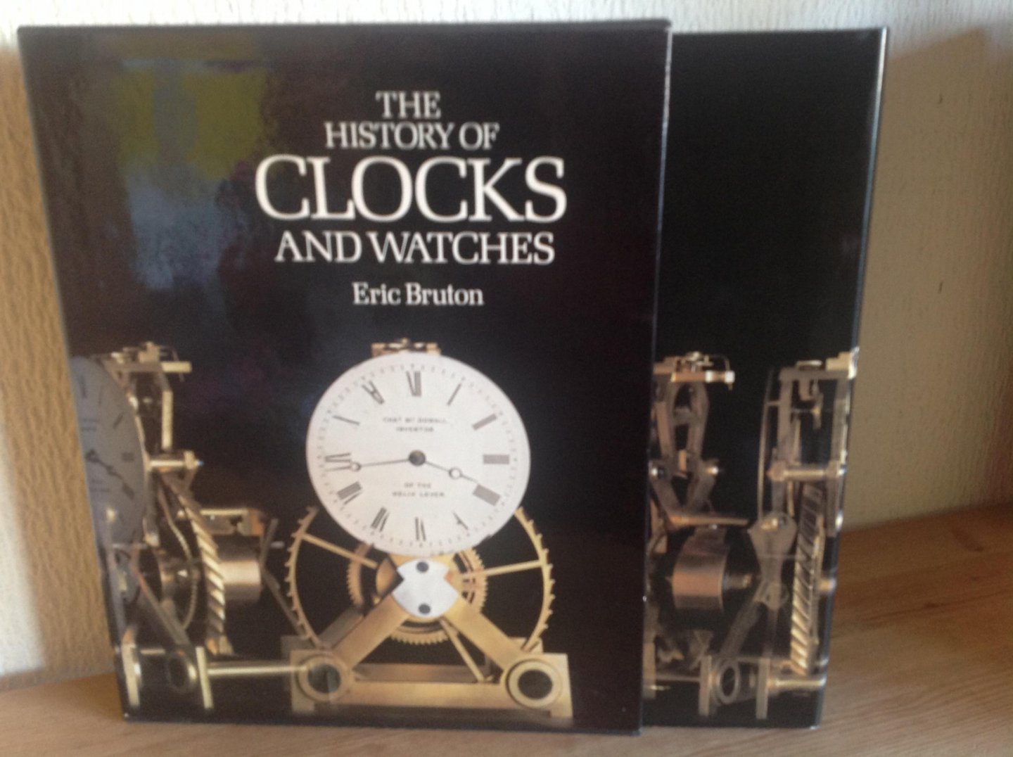 Eric Bruton - The history of CLOCKS and WATCHES