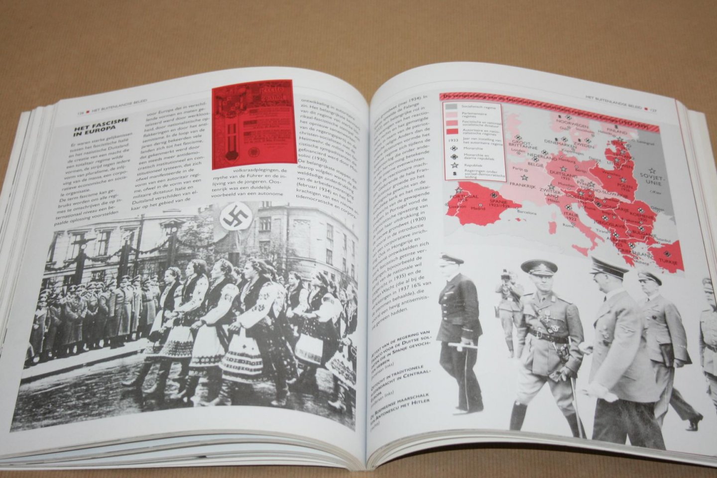 A. Minerbi - Het Nazisme -- Van de oprichting van de Weimar-republiek tot de processen van Nürnberg