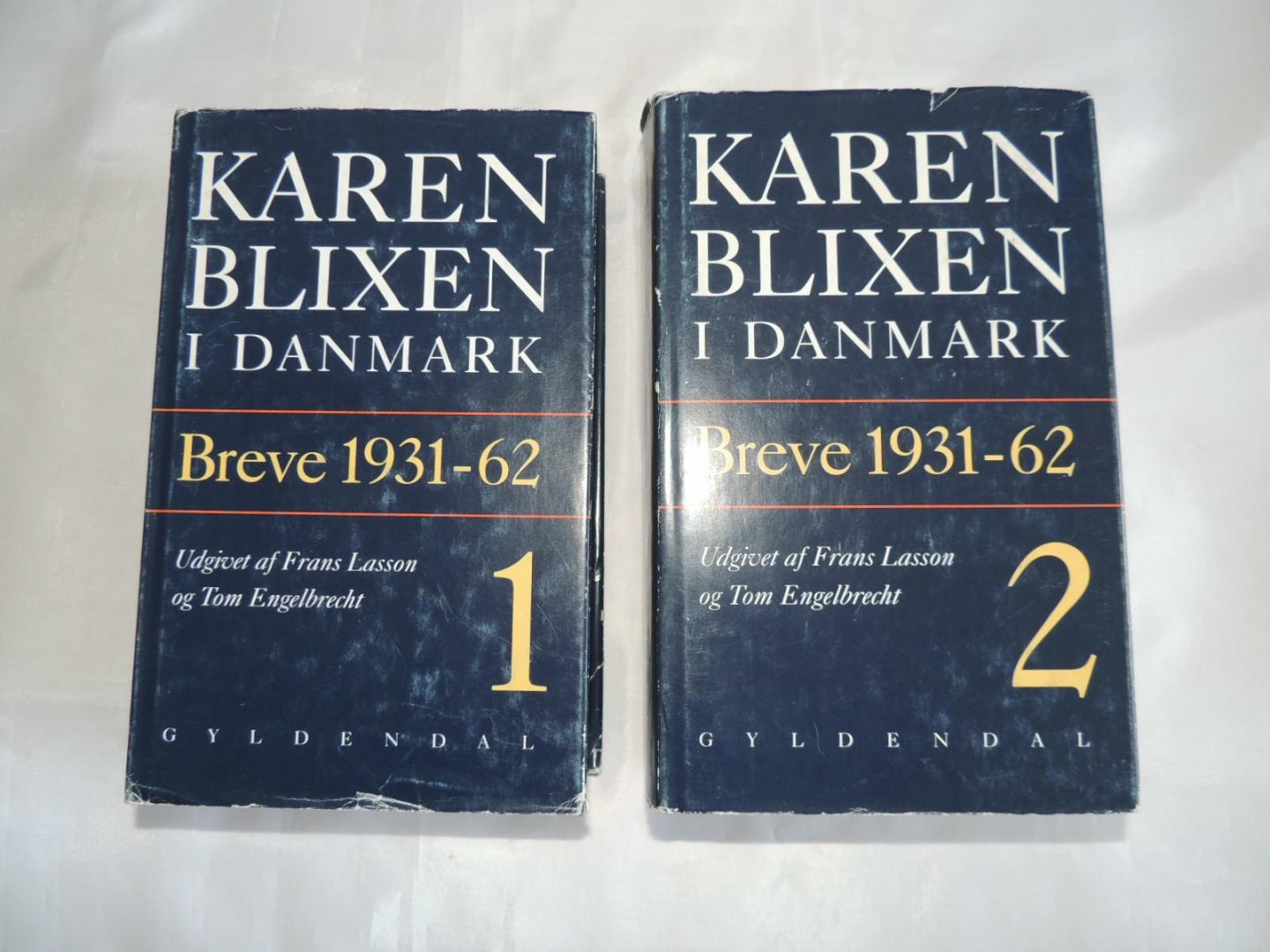 Karen Blixen; Tom Engelbrecht; Frans Lasson - Karen Blixen i Danmark. Breve 1931 - 62. Part  1 and Part 2