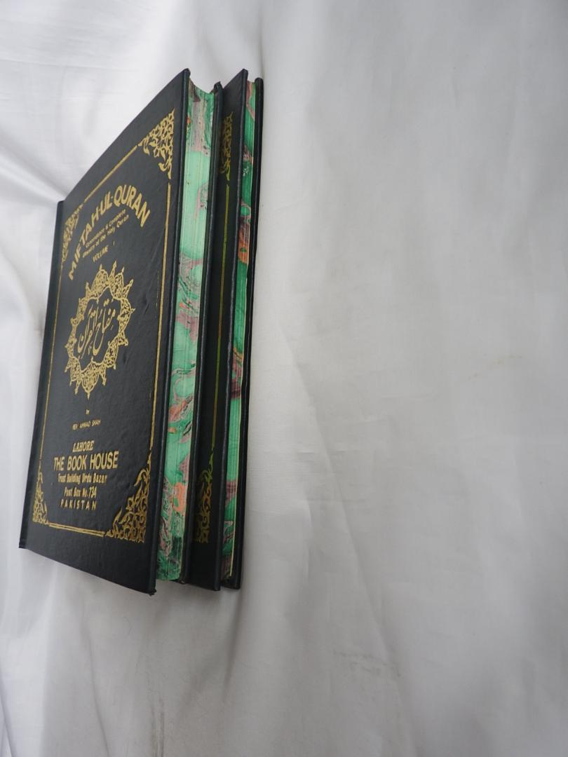 Shah, Ahmad - Miftah-ul-Quran = Miftāḥ al-Qurʼān : concordance & complete glossary of the Holy Qûrán - Vol. I.1. Key to the Holy Quran  / Miftah-ul-Quran : concordance & complete glossary of the Holy Quran. Vol. II.2. Glossary to the Holy Quran