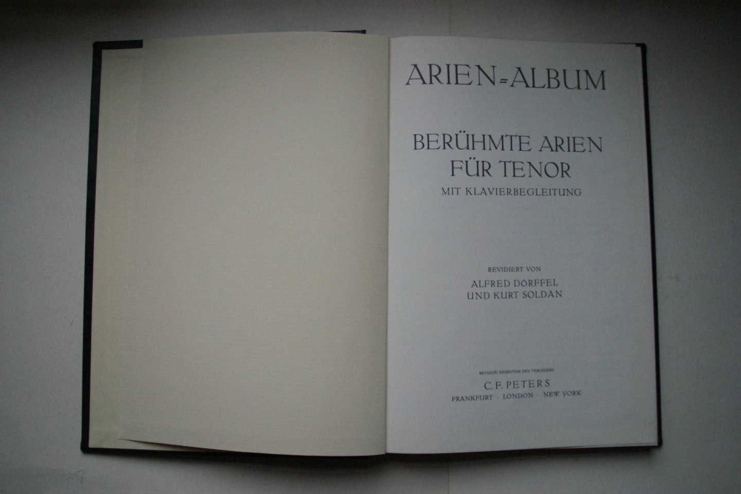 Alfred Dorffel ; Soldan, Kurt - Arien - Album Berumte Arien fur Tenor mit Klavierbegleitung  Idem fur Bariton und Bass