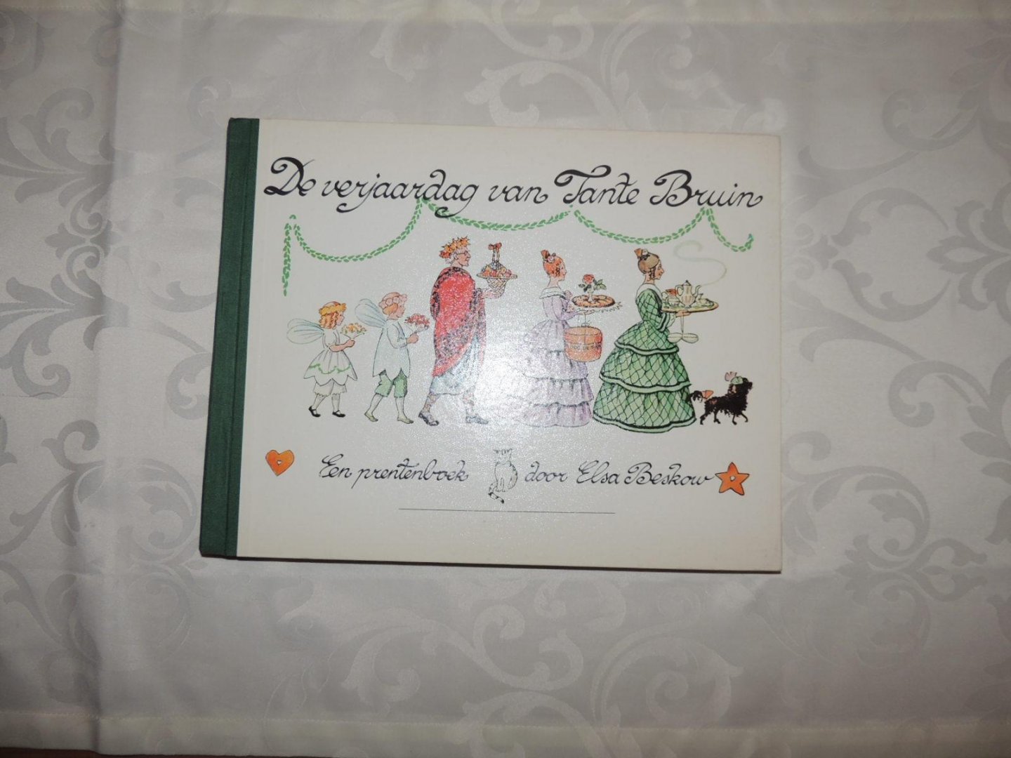 Beskow, Elsa - vertaling uit Zweeds Herman Dangez - De verjaardag van Tante Bruin - een Prentenboek door Elsa Beskow