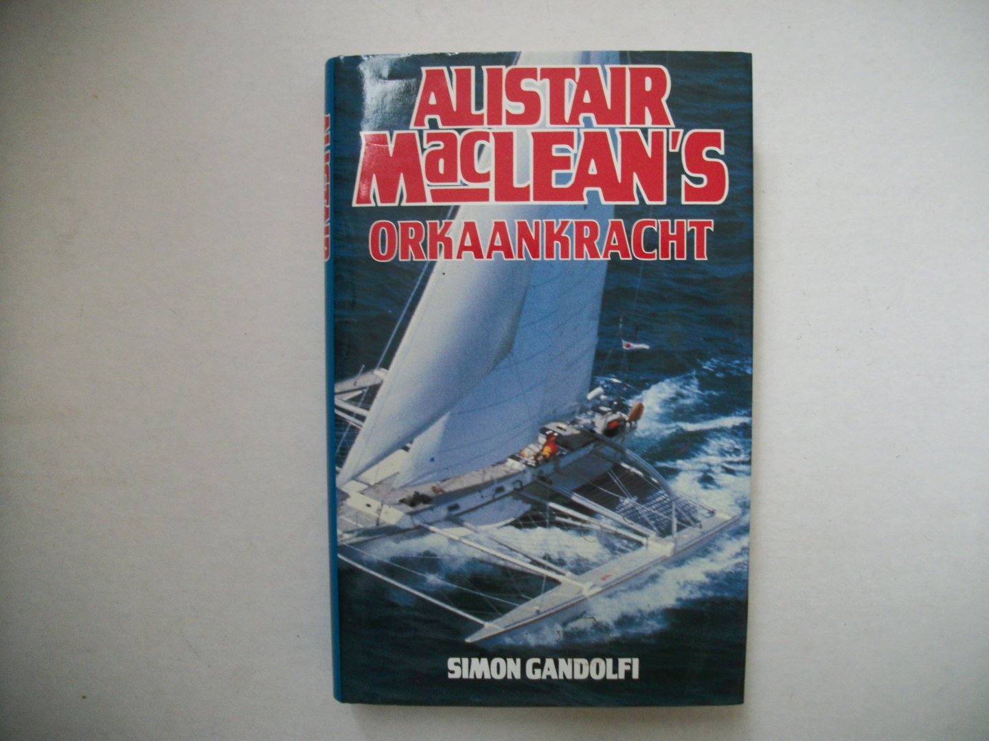 Gandolfi, Simon - Alistair MacLean's orkaankracht