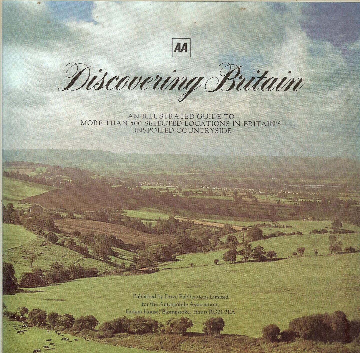 By The AA (Author) - Discovering Britain