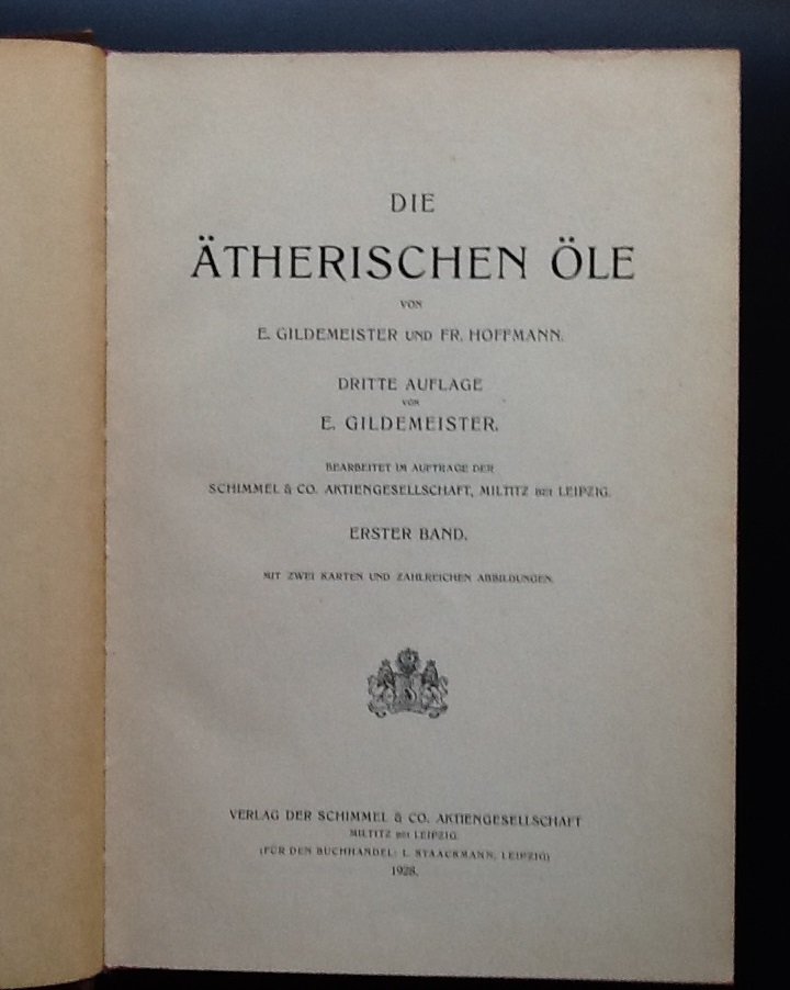 Gildemeister, E. - Fr. Hoffmann: - Die ätherischen Öle. Erster, zweiter und dritter Band. + Registerband ( 4)