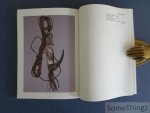 Forment, Francina A.M. - De vele en kleine eilanden Paaseiland. Catalogus van voorwerpen uit Polynesië en Micronesië.