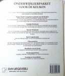 Pauli , Eugen . [ isbn 9789070492311 ] 2619 - Eugen Pauli's Complete Leerboek voor de Keuken .  ( Terwijl de voorbereidende werkzaamheden voor de tiende Duitse druk in volle gang waren, overleed Eugen Pauli op 55-jarige leeftijd.  -