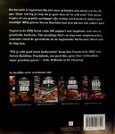 Raichlen , Steven . [ ISBN 9789045213620 ] 3719 - Vegetarische BBQ . ( 125 Originele gerechten voor bbq en grill . ) Vegetarisch barbecueën vult een (vegetarisch) gat in de markt!   Zodra het weer het toelaat komen overal de barbecues tevoorschijn. Maar wat leg je daar op als je geen vlees of vis -