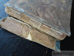 Anon. - Scrapbook / verzamelalbum / oud postkaartenalbum met talrijke krantenknipsels van wielrenners (jaren '40-'50-'60).