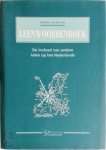 Nicoline van Der Sijs - Leenwoordenboek De invloed van andere talen op het Nederlands