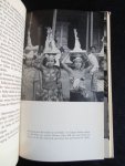 Funke, Friedrich W. - Dämmerung über Indonesien, Streifzüge durch Sumatra, Java, Bali und Celebes