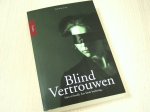 Low, Gennita - Blind  vertrouwen