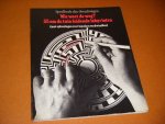 Bright, Greg. - Wie weet de Weg? [Speelboek der Dwaalwegen] 35 om de tuin leidende labyrinten.(met oplossingen voor hopeloos verdwaalden)