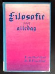 van HOOF-KORT T. van, R.F. van HOOF - Filosofie voor alledag . Een verzameling metaforen en aforismen voor de kruispunten in het leven