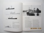 Lodder, Jan W. - Stoomschepen op de Zuiderzee in zijaanzichten. Documentatie-album van stoomschepen die op de Zuiderzee hebben gevaren.