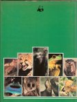 Stonehouse, Bernard   ..  Vertaling  Ruud Rook  met een Voorwoord door Z.K.H. Prins Bernhard.   64 Bladzijden met kleuren fotos en 100  zwart-wit   fotos - Red de dieren.