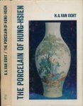 Oort, H.A. van - The Porcelain of Hung-Hsien: A study of the socio-cultural background and some characteristics of the poreclain produced at Chingtechen during the imperial reign of Yüan Shih-k'ai (1916)