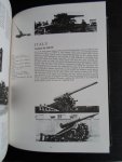 Chamberlain, Peter and Terry Gander - Heavy Artillery, WW2 Fact Files
