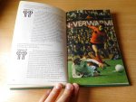 Houdt, Bep van (red.) - Voetbal van A tot Z. Voetbal encyclopedie