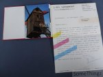 Verpaalen, John. - Verdwenen Belgische windmolens in oude prentkaarten. Moulins à vent belges disparus en cartes postales anciennes. [+ originele brief en twee kaartjes van de auteur.]