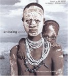 Allende, Isabel (introduction) - Enduring Spirit, portraits by Phil Borges in sepia