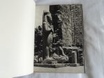 Michalowski, Kazimiez and Dziewanowski, Andrzej (photographs) - Karnak. fotoboek in z/w