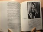 Currell, David - The complete book of puppet theatre