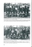 Dool, D. van den ; Haspels, A.J. ; Jager-de Graaf, C.J. … [et al.] - Vroeger op school…..weet je nog? : de geschiedenis van het onderwijs in Lekkerkerk