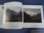 Nikolaos Tombazis (photogr.) / Irini Boudouris, Dimitris Filipiddis, alexandros Tombazis and Maria Matta (texts) - Nikolaos Tombazis 1894-1986. India - Greece.
