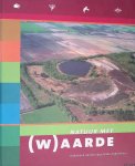 Ancker, J.A.M. van den - e.a. - Natuur met (w)aarde. Handboek aardkundig landschapsbeheer