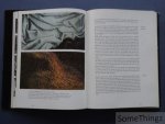 R. H. Marijnissen. - Paintings, Genuine, Fraud, Fake : Modern Methods of Examining Paintings. R. H. Marijnissen. - Paintings, Genuine, Fraud, Fake : Modern Methods of Examining Paintings.