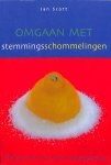 Scott, Jan - Omgaan met stemmingsschommelingen. Zelfhulp op basis van cognitieve gedragstechnieken