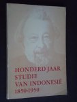 Maier, H.J.M. & A.Teeuw samenstelling - Honderd jaar studie van Indonesie 1850-1950, levensbeschrijvingen van twaalf Nederlandse onderzoekers Maier, H.J.M. & A.Teeuw samenstelling - Honderd jaar studie van Indonesie 1850-1950, levensbeschrijvingen van twaalf Nederlandse onderzoekers