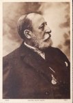 Saint-Saëns, Camille: - [Fotopostkarte, halbe Figur, Profil nach rechts]