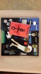 Simenon / Simenon / Bruce / Fleming / Bruce / Charteris / Charteris / Cheney - Maigret en de maniak van Montmartre / Maigret / Geheim agent Oss 117 / Casino royale / Schot op de maan / De Saint en de grijze pijen / De Saint in het inferno / En toen begon de muziek