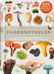 Peter Roberts 13117 - Paddenstoelen - 600 soorten op ware grootte afgebeeld  Een geïllustreerd naslagwerk van paddenstoelen en schimmels uit de hele wereld