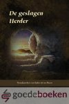 Schultink, Ds. A. - De geslagen Herder *nieuw* - laatste exemplaar! --- Twaalf preken van lijden tot na Pasen