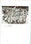 Janssen, Ben Dr  .. Vormgeving Hemmie Damen  en een voorwoord van Johan Müller  Directeur van de Overlaat - Algemene basischool de Overlaat te Lobith - Tolkamer ..  Van neutraal bijzonder lager onderwijs naar algemeen basisonderwijs) 1904 - 2004