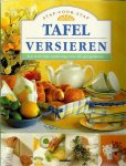 Elaine Levitte - Tafel versieren