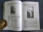 Saeys, M. en van Bossche, André. - Carnaval door de eeuwen heen: historiek & carnaval in Hamme. / Die Hamse Wuitens, 1956-2006.