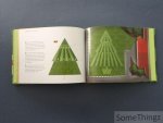 Parfitt, David. - The Art of the Lawn: mowing patterns to make your neighbours green with envy.