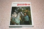 Grzimek, Bernhard; vertaling G.Th. Ebbers - Paarden; met 113 kleurenfoto's en 33 zwartwit afbeeldingen