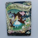 Lewis Carroll - Alice in wonderland , een gouden margriet boek