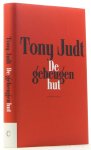 JUDT, T. - De geheugenhut. Vertaald door Wybrand Scheffer.