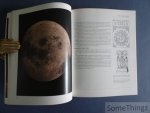 Brueton, Diana. - Over de maan. Mythe en magie, feiten en fantasie over ons meest nabije hemellichaam.