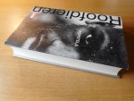 Pepetela - Roofdieren