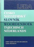 Máčelová - van den Broecke , Emmy  . & Dana Spěváková .  [ isbn 9788073350574 ] - Tsjechisch - Nederlands   Woordenboek /   Slovník  -  Nizozemsko Český . (  Het Tsjechische - Nederlands woordenboek heeft in vergelijking tot de eerste druk niet alleen een facelift ondergaan, waardoor het prettiger te hanteren is,  -